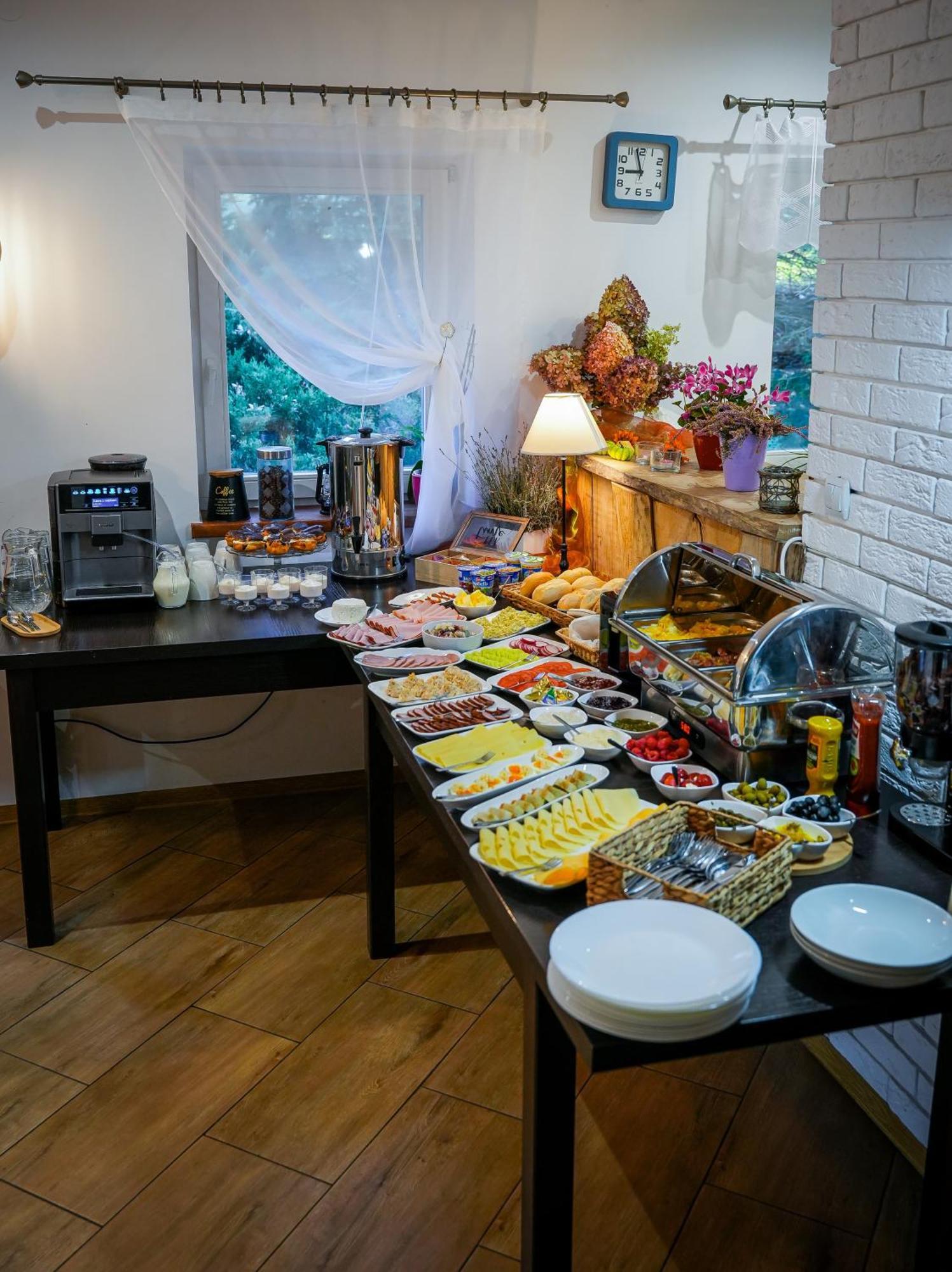 Sowi Gosciniec Wellness & Breakfast Apartment Sokolec Ngoại thất bức ảnh